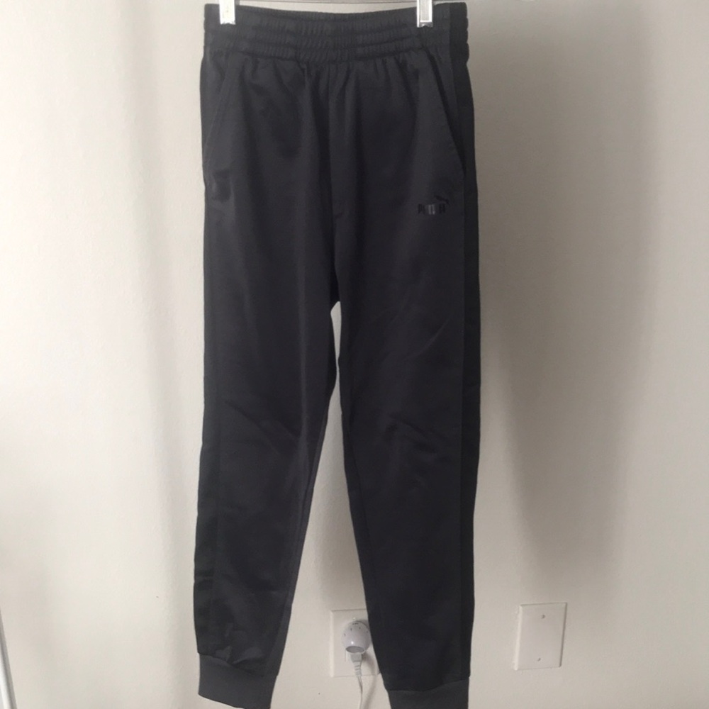 Puma Youth Sweats Size M (10-12)